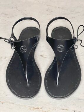 GUCCI "Katia" Black Rubber Thong Logo Sandals, Size US 8.5-9